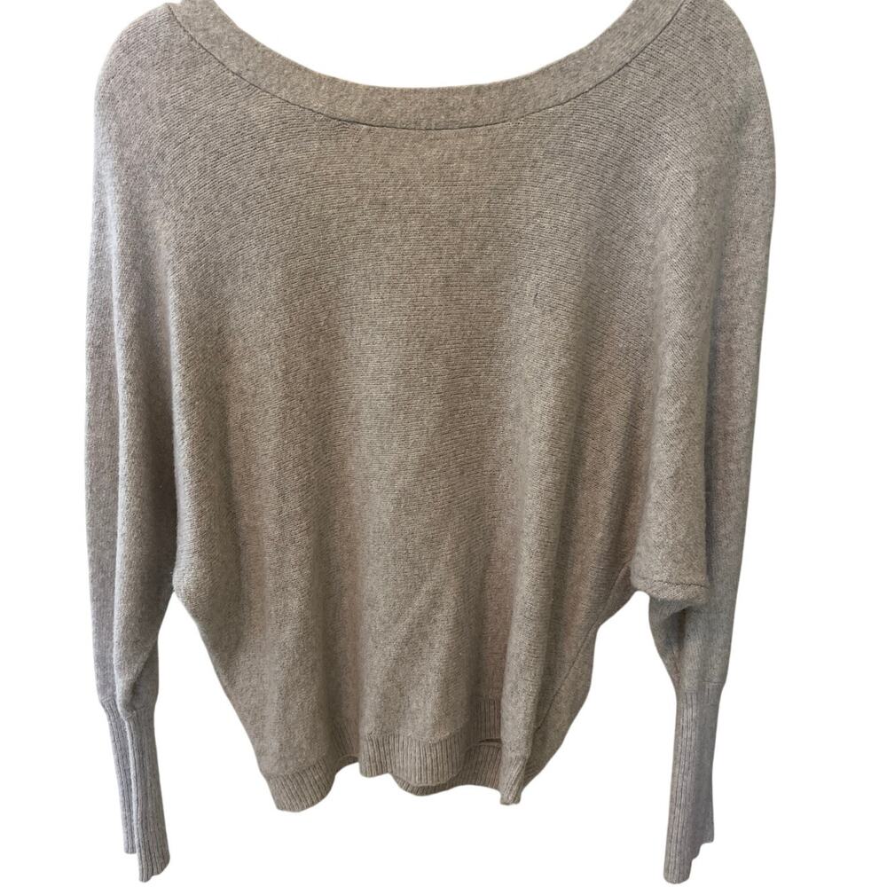 if it were me Cream V Back Faux Button Sweater Women's Size Small Soft Cozy EUC
